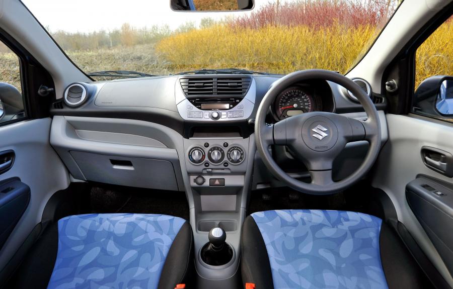  Suzuki Alto Play Special Edition 2012 года  (UK) (фото 2 из 4)